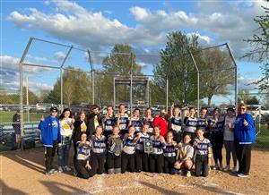 SOFTBALL TEAM